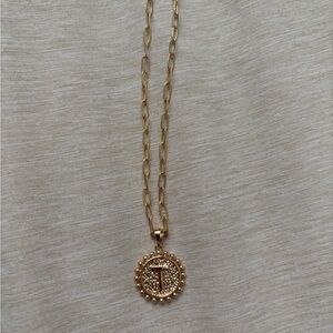 NWOT Gold T Necklace